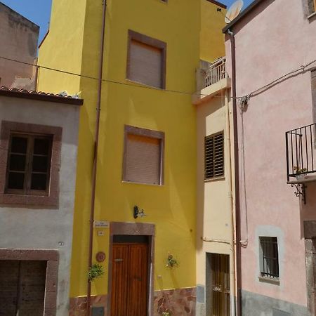 Готель La Casa Di Angelo Боза Екстер'єр фото