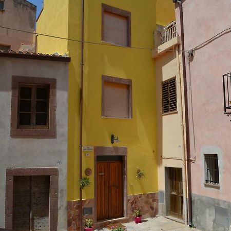 Готель La Casa Di Angelo Боза Екстер'єр фото